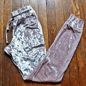 Tahari Shimmery Velvet Joggers